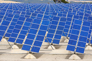 Aplicatii - Energie regenerabila - Siguranta operationala ridicata si randamente mai mari in domeniul energiei regenerabile - Sisteme fotovoltaice - Functionare in conditii de siguranta cu disponibilitate maxima - Centrale fotovoltaice > 50 kW - Disponibilitate ridicata a sistemelor fotovoltaice de mari dimensiuni !