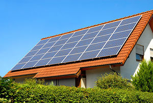 Aplicatii - Energie regenerabila - Siguranta operationala ridicata si randamente mai mari in domeniul energiei regenerabile - Sisteme fotovoltaice - Functionare in conditii de siguranta cu disponibilitate maxima - Centrale fotovoltaice <= 50 kW - Siguranta electrica la domiciliu !